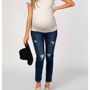 Distressed skinny maternity jeans